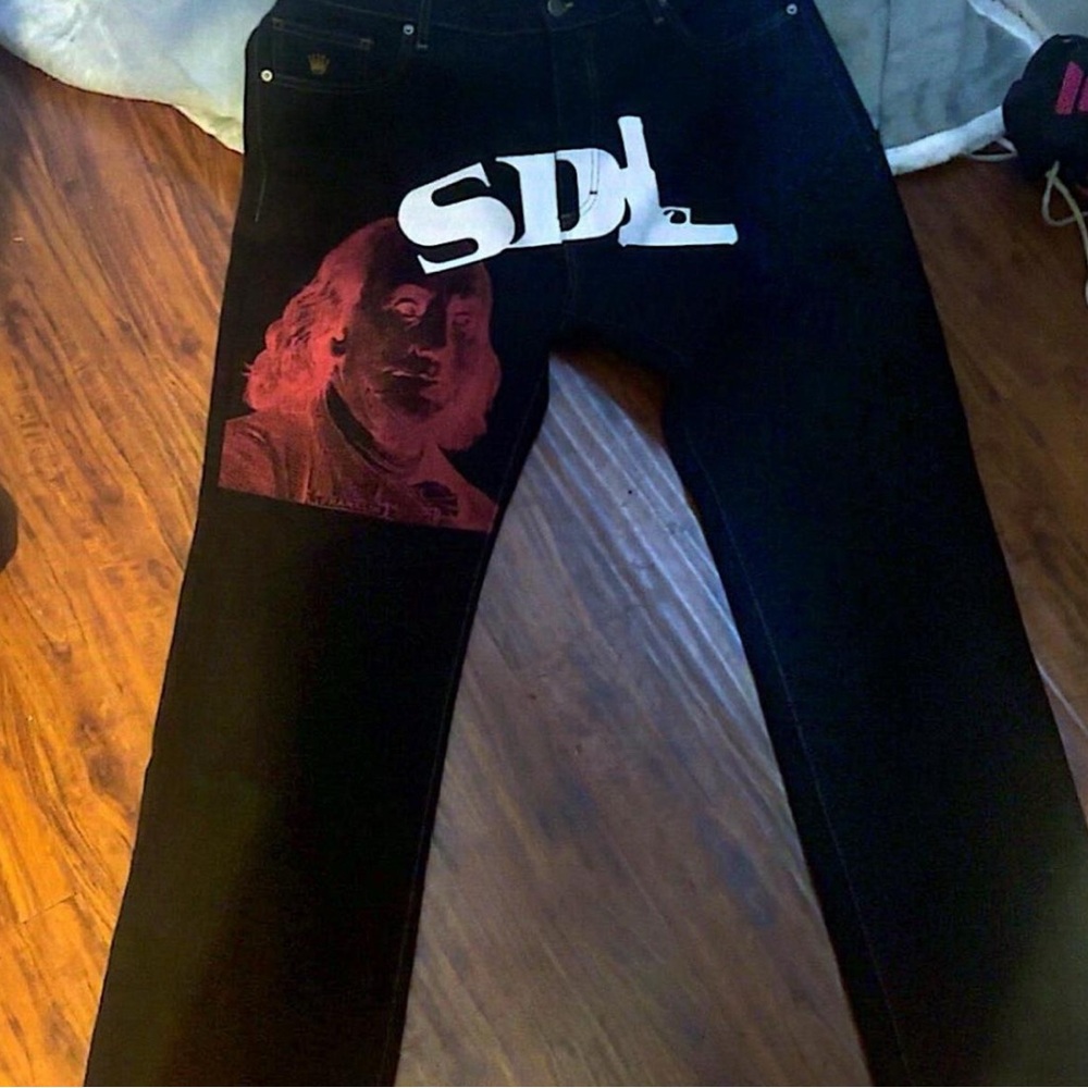 SDL BLACK JEANS SIZE 40